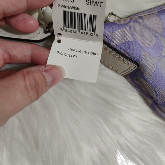 SALE! RARE! Coach Lavender Iris/White Signature Small Hobo Bag - Picture 16 of 16